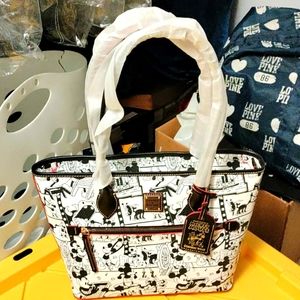 Dooney & Bourke Bag